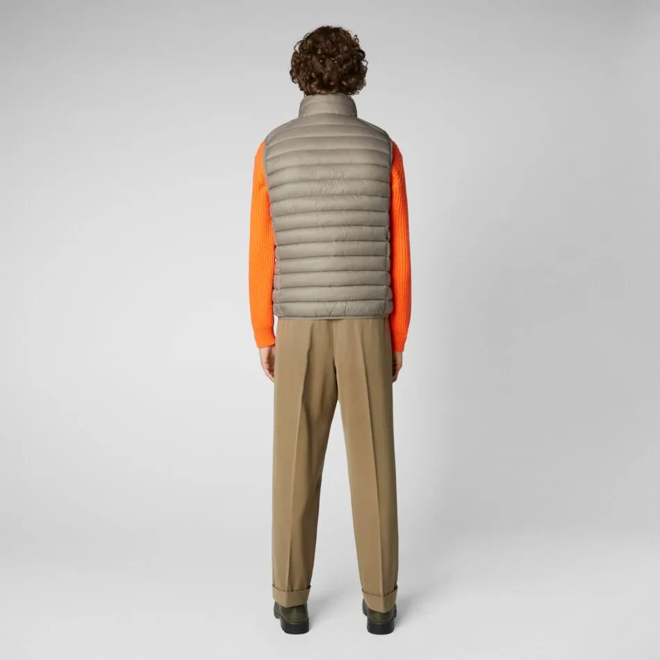 Adam Vest M