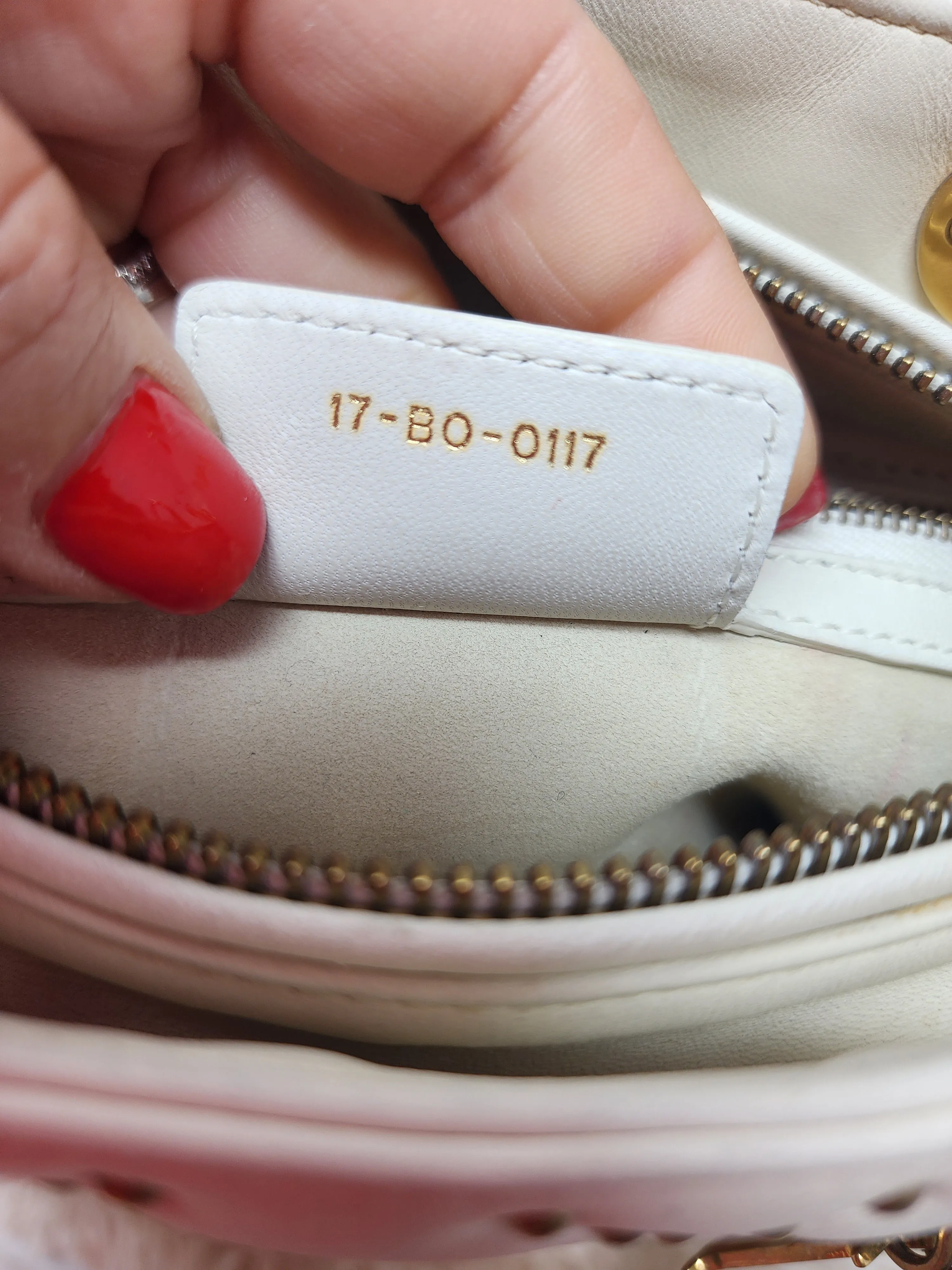 CHRISTIAN DIOR LADY DIOR MEDIUM CANNAGE- IVORY