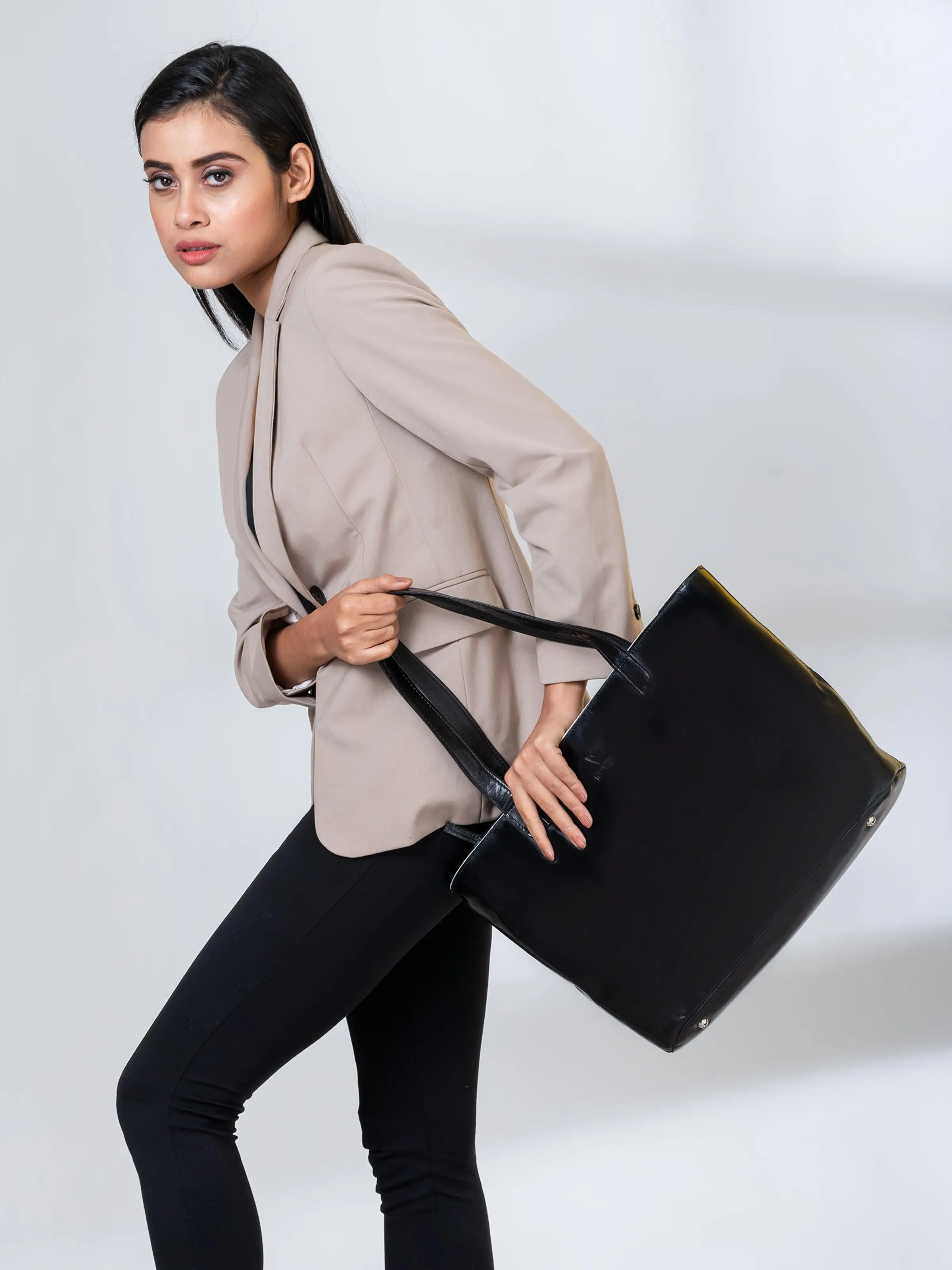 Desk To Dinner Collection 02 - Black Handbag