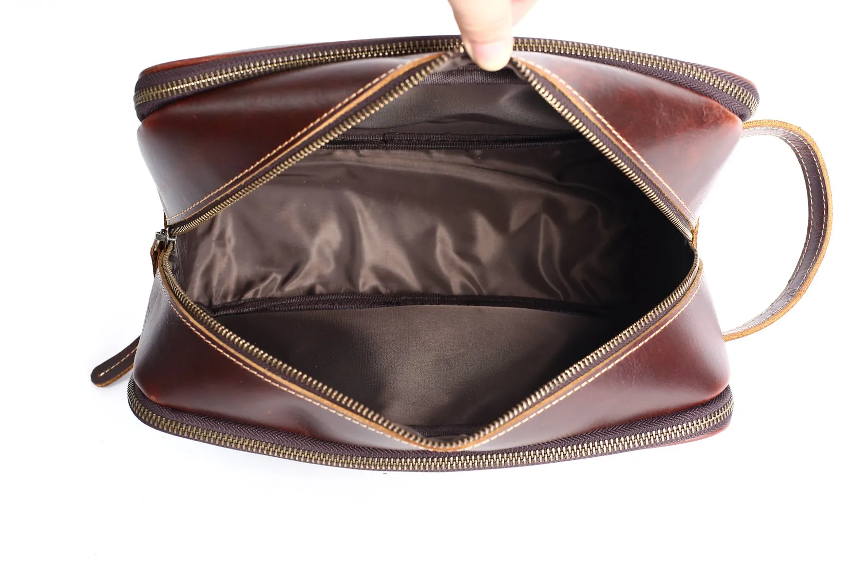 Groomsmen Gift Personalized Leather Toiletry Bag Waterproof Leather Dopp Kit Men's Shaving Kit, Groomsmen Proposal