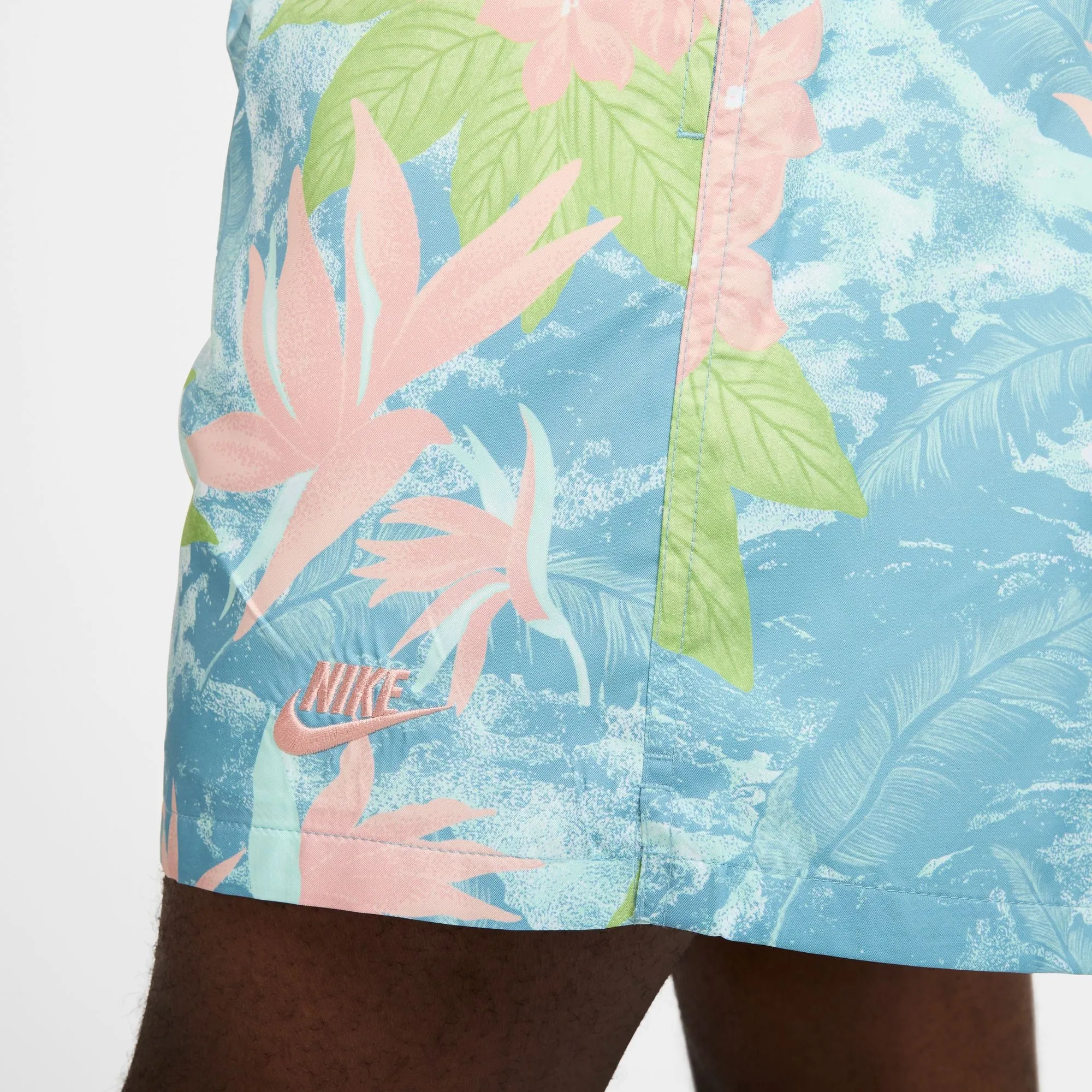 Nike Club Men's Flow Shorts